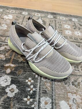 Sorel Women's Beige Knit Sneakers with Pale Yellow Soles